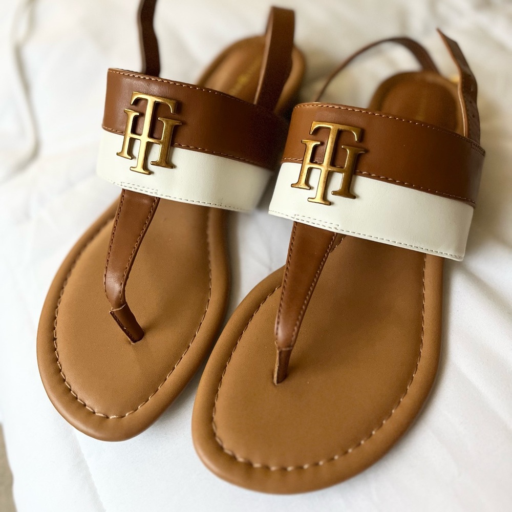 BNWT !Tommy Hilfiger Tan and Cream Women's Sandals